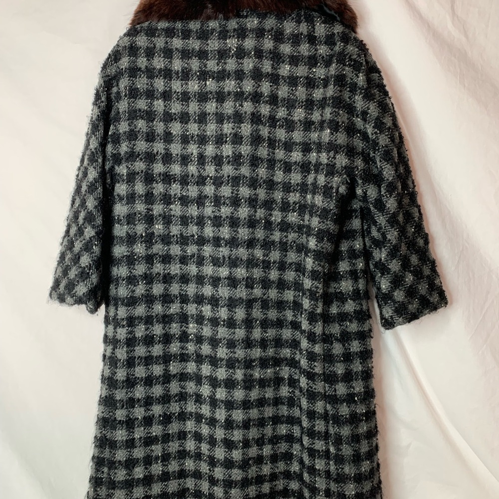 vintage 50s/60s long heavy coat, faux fur collar, no size tag see measurements - Picture 5 of 13